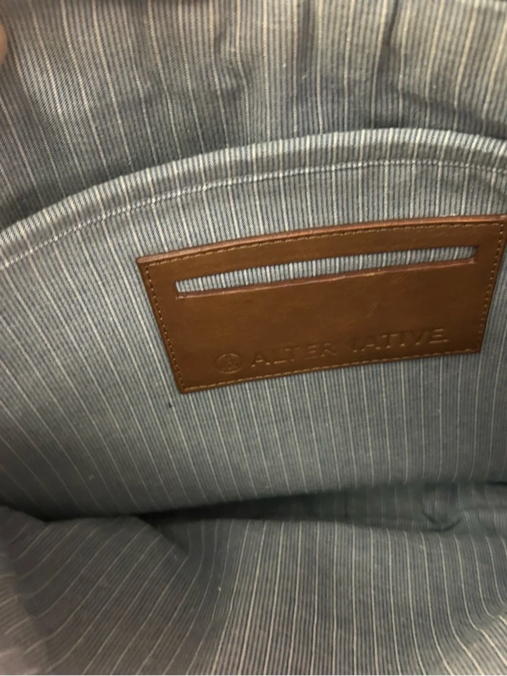 Alternative sleek canvas